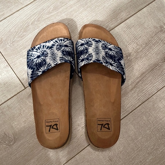 Dirty Laundry Shoes Dirty Laundry Wedge Sandals Poshmark